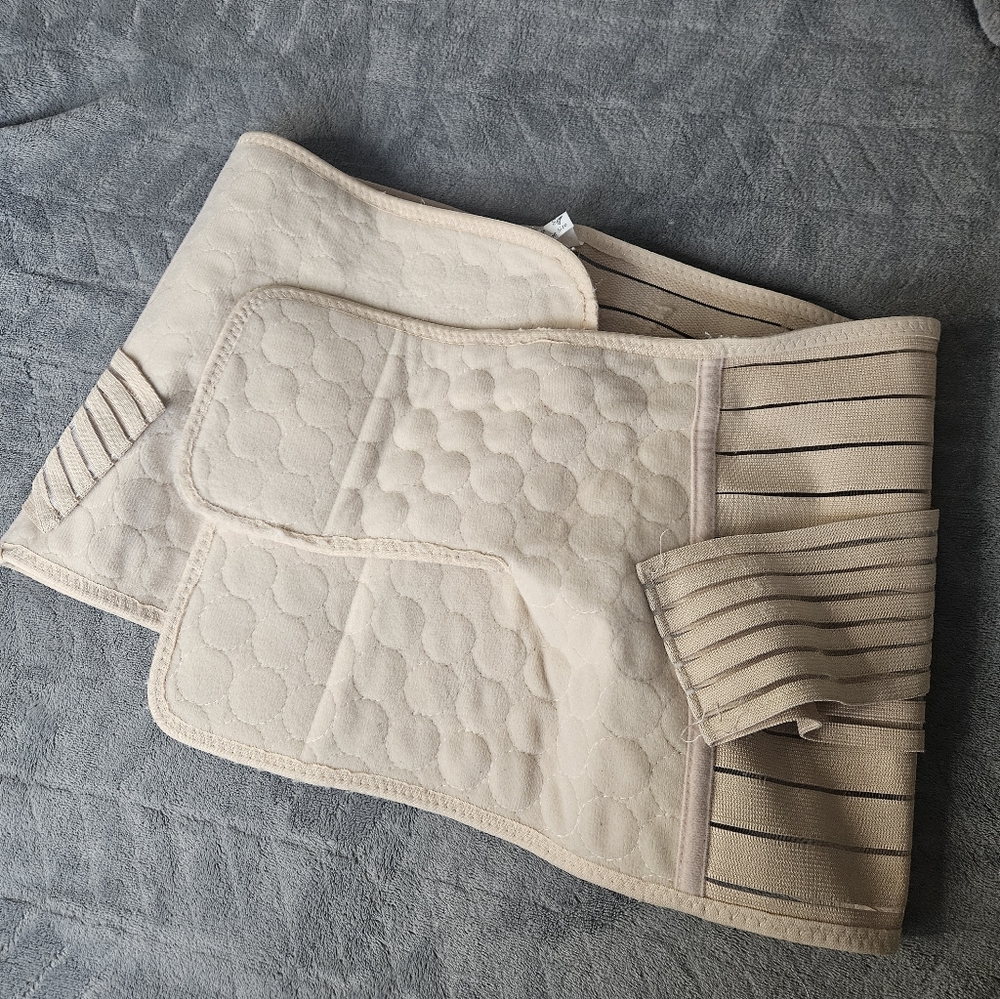 Beige Adjustable Waist Belt